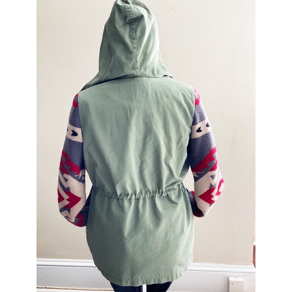 Three & Supply Anorak jacket with Aztec print LUV - Picture 3 of 5